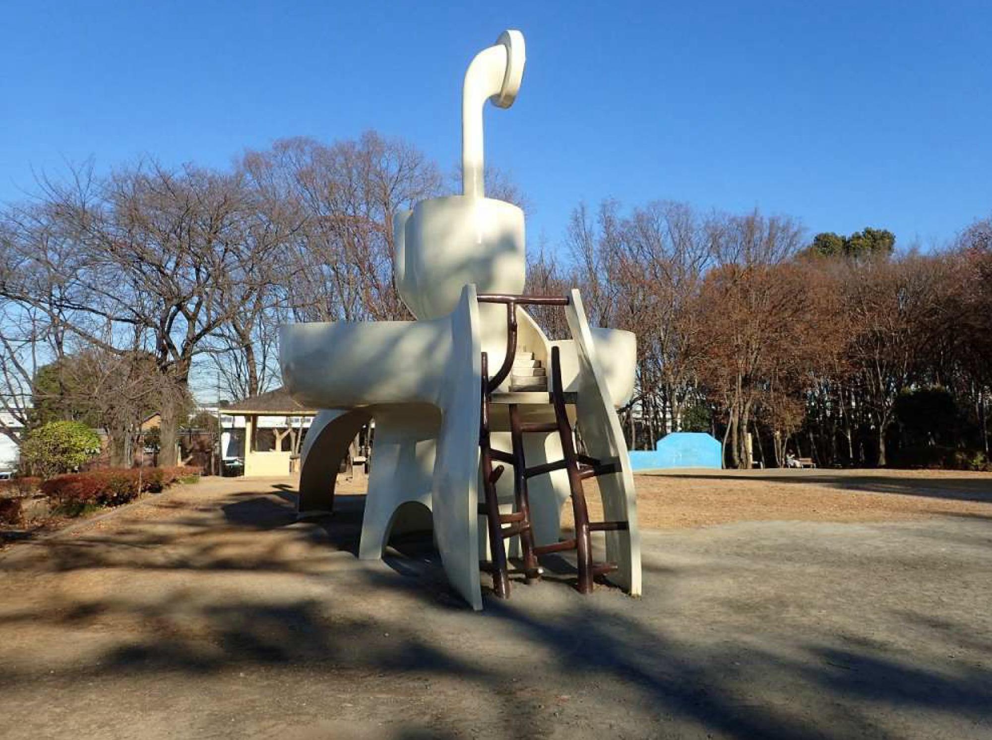 コンクリート遊具1