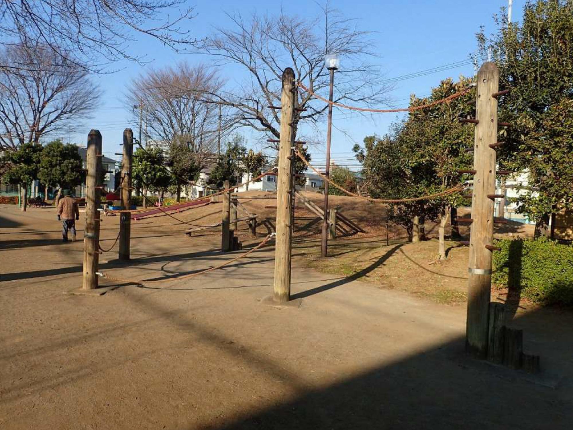 ロープ渡り