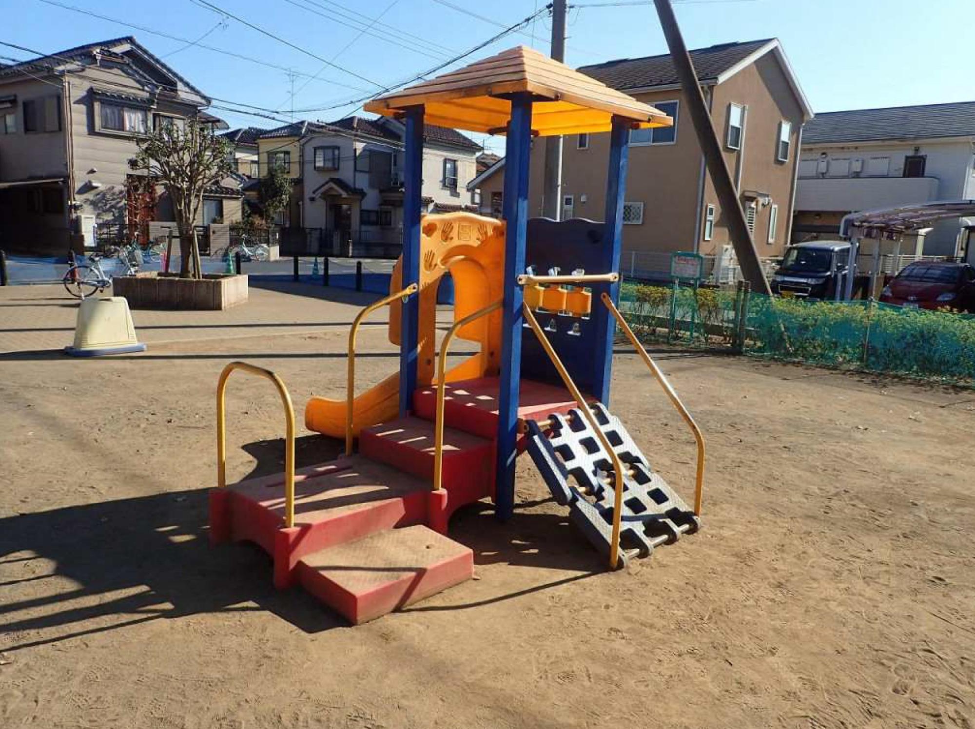 複合遊具(小)