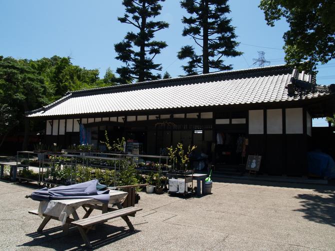 桶川市べに花ふるさと館の施設