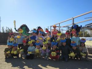 鬼と福の神と一緒に記念写真を撮りました。