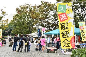 保護犬・保護猫譲渡会の会場の写真