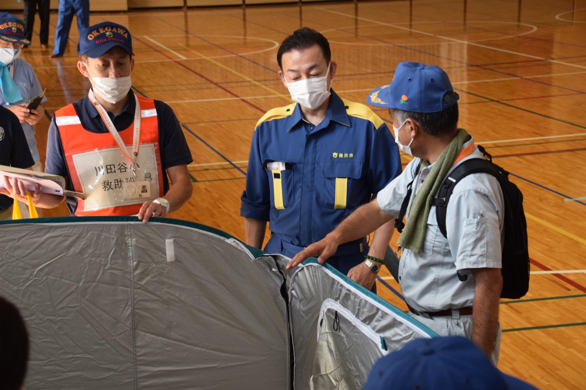 川田谷小学校で行われた「避難所開設訓練」での様子