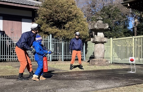 昨年の訓練の様子（初期消火訓練）